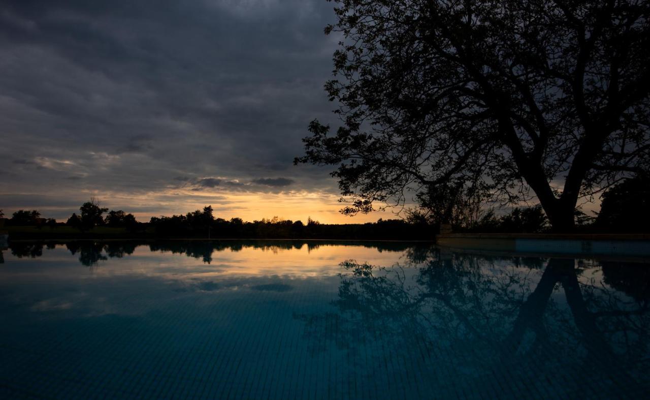Hotel De La Ferme Lamy Meyrals エクステリア 写真